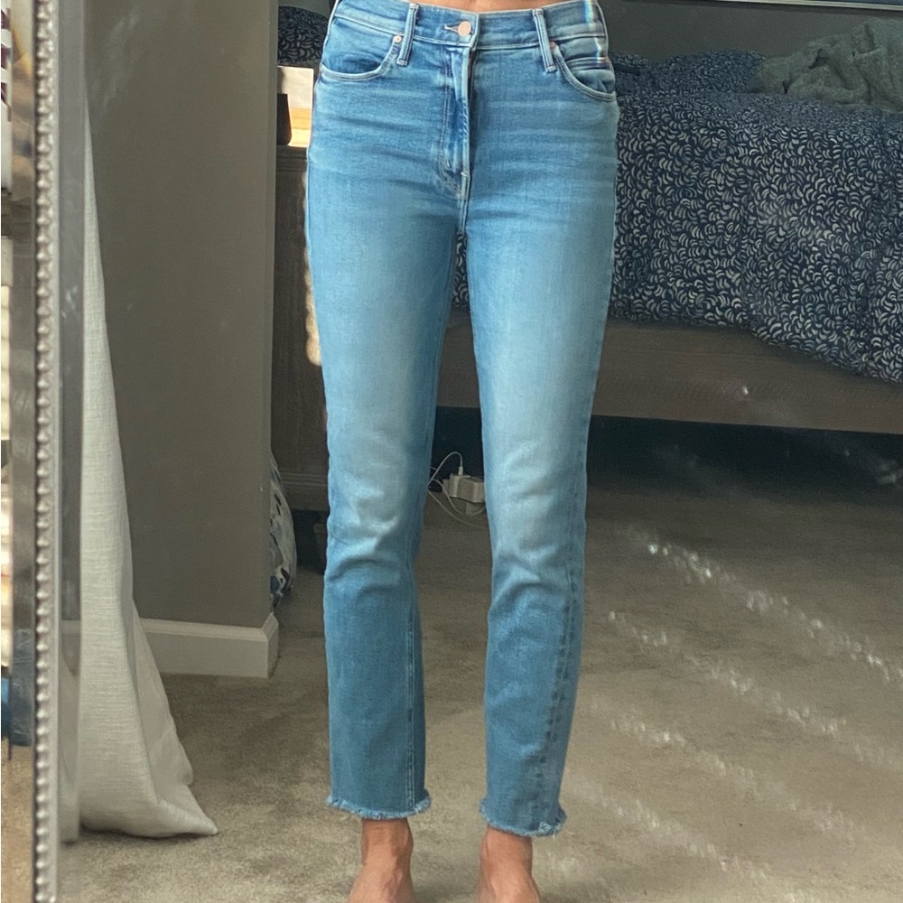 Mother premium jeans “midrise denim ankle fray” in “riding the cliff side” Sz 26 - Picture 3 of 12